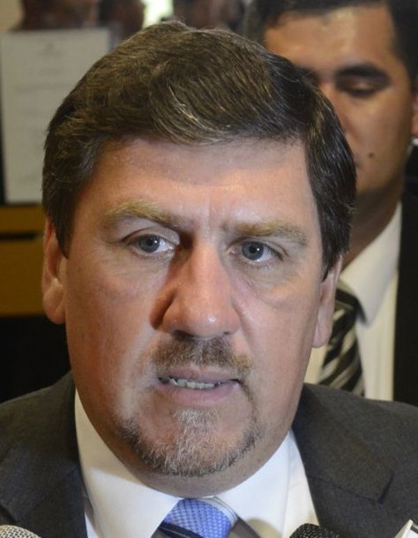 Llano dice que no llamará a jurar a Horacio Cartes - Política - ABC Color