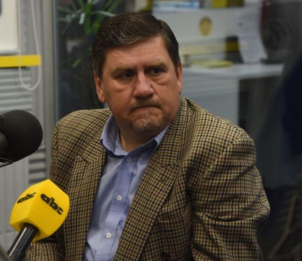 Llano dice estar “arrepentido”, pero insiste en enmienda - Nacionales - ABC Color