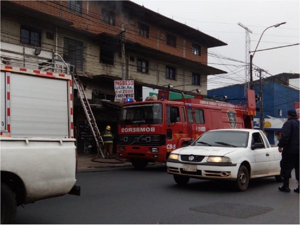Un lavarropas provoca incendio en Fernando de la Mora