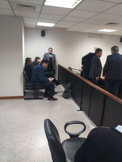 Condenan a prisión a exministro Luis Riart - Nacionales - ABC Color