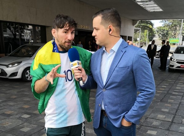 El “Messi brasileño” quiere una foto con Lío