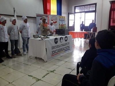 NIÑOS COCINAN EN VACACIONES