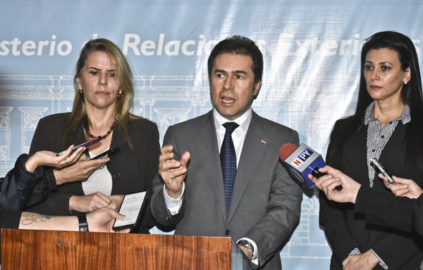 Gobierno entrega propuesta al Brasil para acuerdo en exportación de autopartes | .::Agencia IP::.
