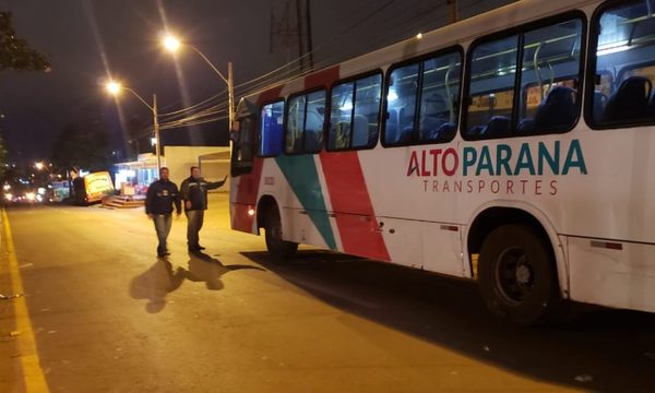 Controlan frecuencia de buses en CDE
