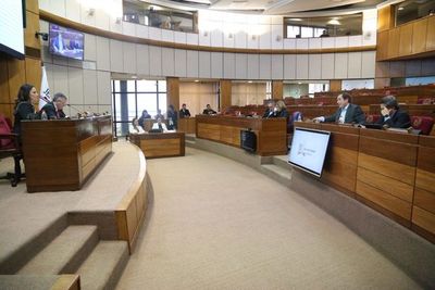 Suspenden a juez que ordenó traslado de recluso a granja VIP
