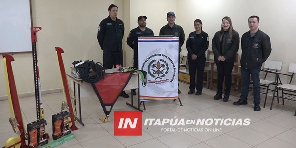 BOMBEROS PRESENTAN NUEVAS HERRAMIENTAS DE RESCATE