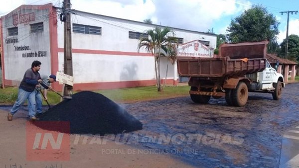CNEL. BOGADO: ASFALTADO DE CALLES PROSEGUIRÁ EN LAS PRÓXIMAS SEMANAS.