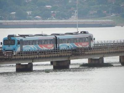 El tren Encarnación-Posadas sube a G. 15.000 desde mañana - Nacionales - ABC Color