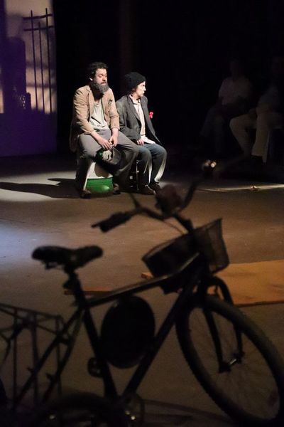 “El triciclo” en la Manzana - Cultura - ABC Color