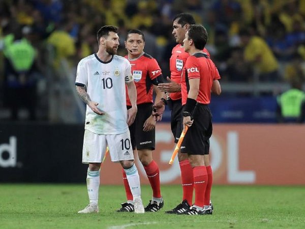 Messi: "Brasil maneja mucho en la Conmebol"
