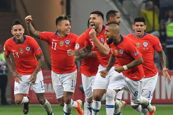 Chile apunta a su tercera final - Fútbol - ABC Color
