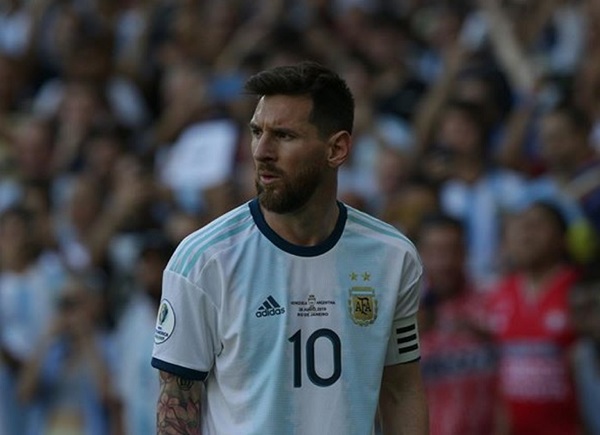 "Se cansaron de cobrar boludeces", dispara Messi contra el VAR