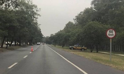 HOY / Caminera 'caza' a los que circulan a más de 60 km/h sobre la Avda. Pettirossi