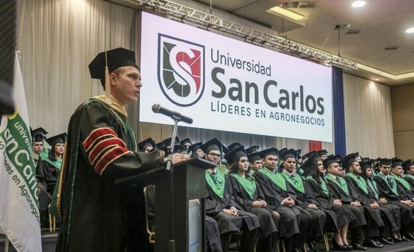 HOY / San Carlos renovó imagen institucional y autoridades