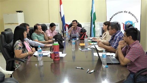 Junta Departamental transfiere recursos para pagos a docentes de Boquerón