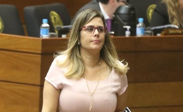 HOY / No prosperó pedido de pérdida de investidura de Kattya