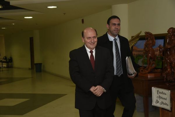 Terna para Corte: senadores convocan a Ynsfrán, pero lo âplantanâ - Nacionales - ABC Color