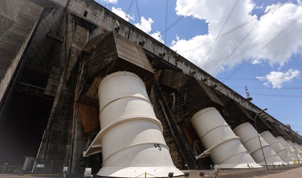 Congreso sanciona préstamo para construcción de líneas de 500 kV desde Itaipu | .::Agencia IP::.