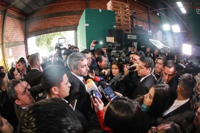 Gobierno avanza en acuerdo automotriz con Brasil