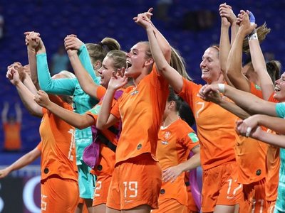 Holanda pasa a la final del Mundial