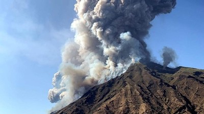 Pánico en Italia por la sorpresiva erupción del volcán Estrómboli » Ñanduti