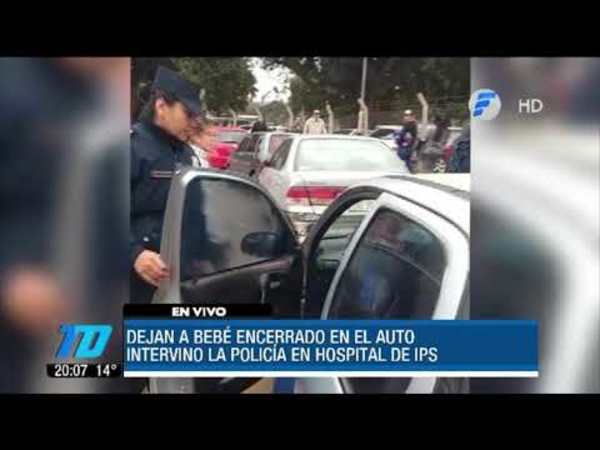 Dejaron encerrado a un bebé en el auto