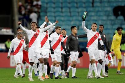 Perú golea al bicampeón y se jugará el título contra Brasil | .::Agencia IP::.