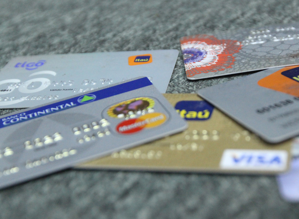Contribuyentes podrán liquidar impuestos con tarjetas de crédito y débito | .::Agencia IP::.
