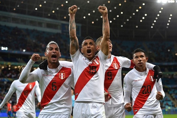 Perú es finalista tras vencer a Chile
