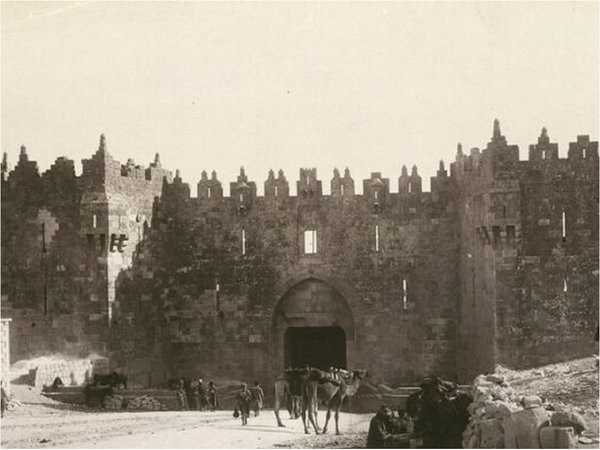 Fotos del siglo XIX muestran los primeros retratos de Tierra Santa