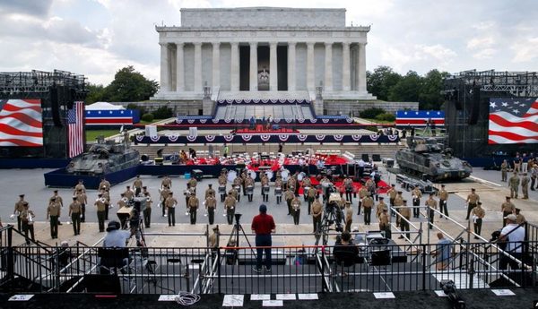 Trump promete «espectáculo de toda una vida» este 4 de julio