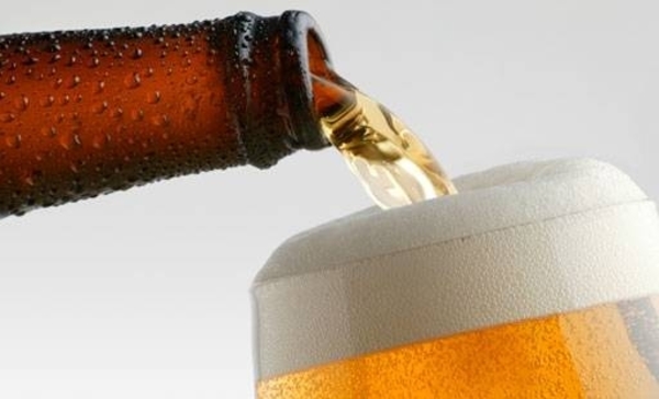 HOY / 'Paraguay cervecero' sacudido  por anuncio: cerveza 'de litro'  baja a 5.500 guaraníes