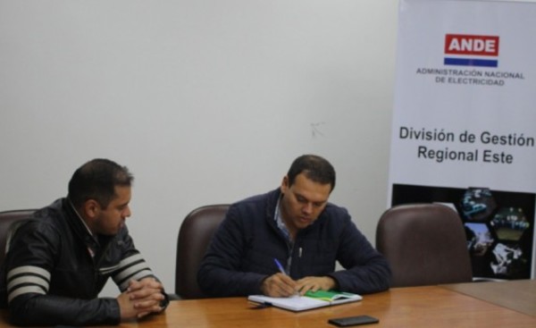 Municipalidad y ANDE trabajarán en conjunto para iluminar CDE
