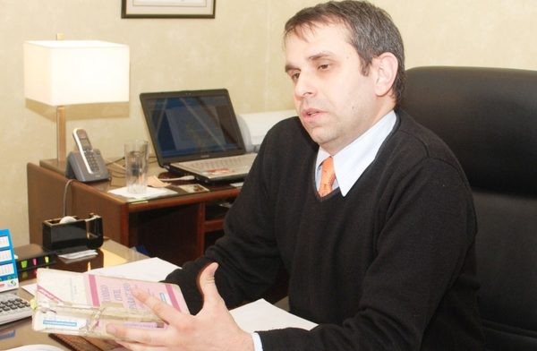 Senado insta a Cristian Kriskovich a dar paso al costado de JEM y CM | Noticias Paraguay