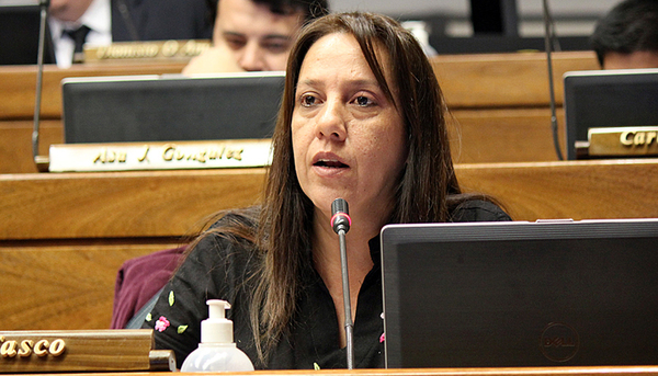 Para Rocío Casco nueva normativa sobre violencia contra la mujer es "aberrante" » Ñanduti