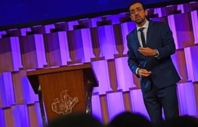 Pastor furioso con gays que quieren "pervertir" a niños