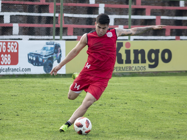 Martín Sánchez: Permanencia e ir a una Copa