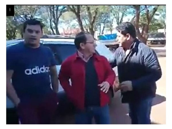 Concejal sacó un cortaplumas para agredir a docente