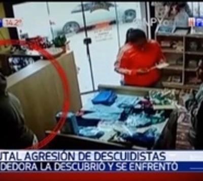 Descuidistas reaccionan violentamente tras ser descubiertas - Paraguay.com