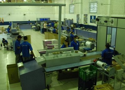 Cadam y UIP piden aprobar acuerdo automotriz