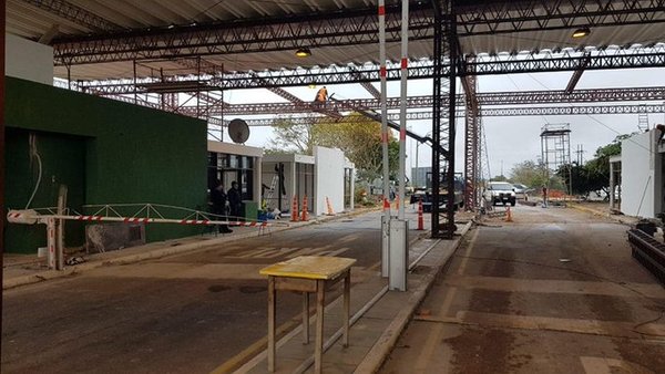 Dinatran coordinará servicio de transporte en cruce fronterizo por Yacyretá » Ñanduti