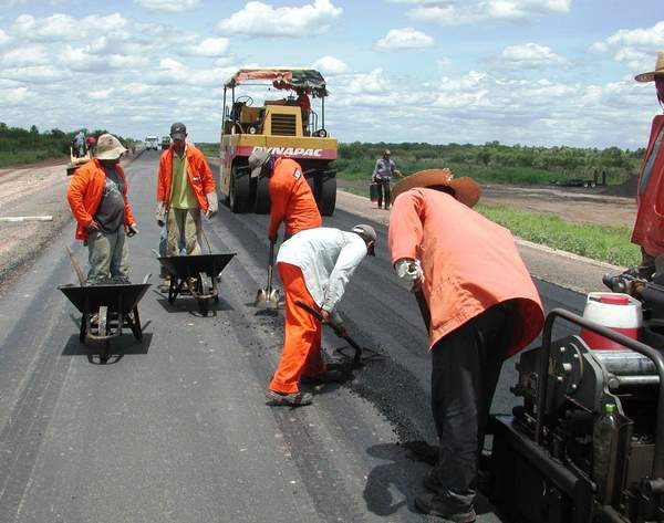 La CAF financiará la ruta Transchaco y la línea de 500 kv | .::Agencia IP::.