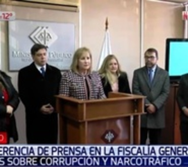 Fiscales responden a supuesto apañamiento de casos de corrupción - Paraguay.com