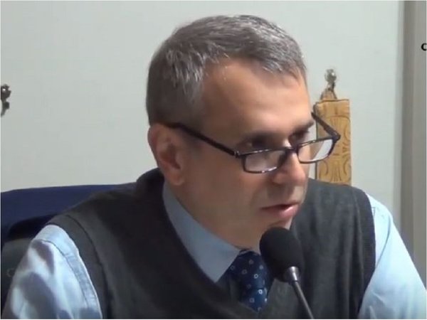 Cristian Kriskovich ante presión del Senado: "No voy a renunciar"