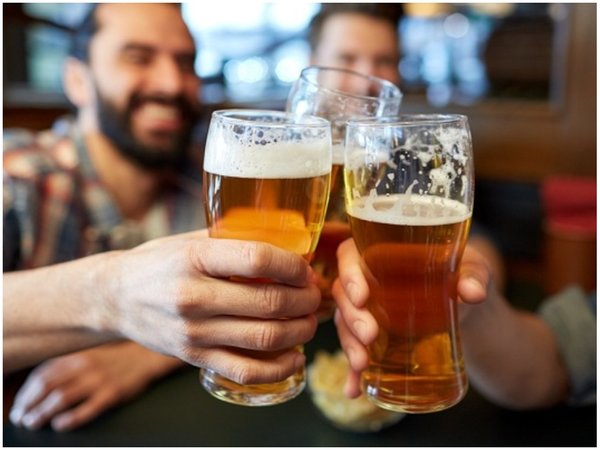 Bajó el precio de la cerveza, pero aumentaron las multas