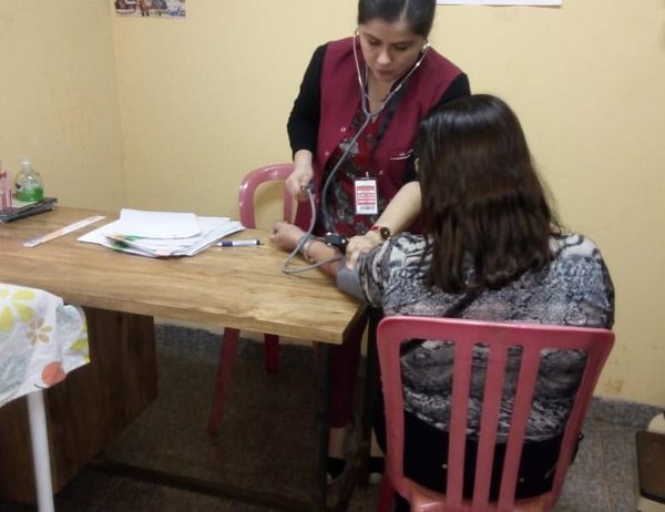 Casi 11 mil atenciones en dispensarios y laboratorio municipal