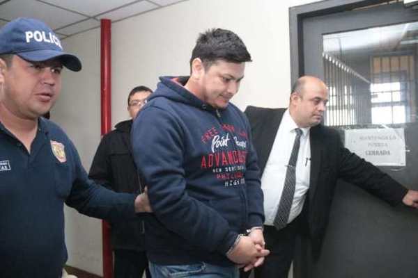 Prisión preventiva para exsecretario de Cucho Cabaña » Ñanduti