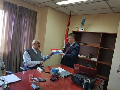 Piden sangre para el profesor Blas Servín