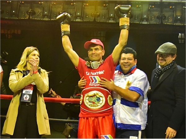 Pantera se corona en prisión