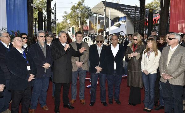 “Allá vamos” dice la Expo en su primer día - Nacionales - ABC Color